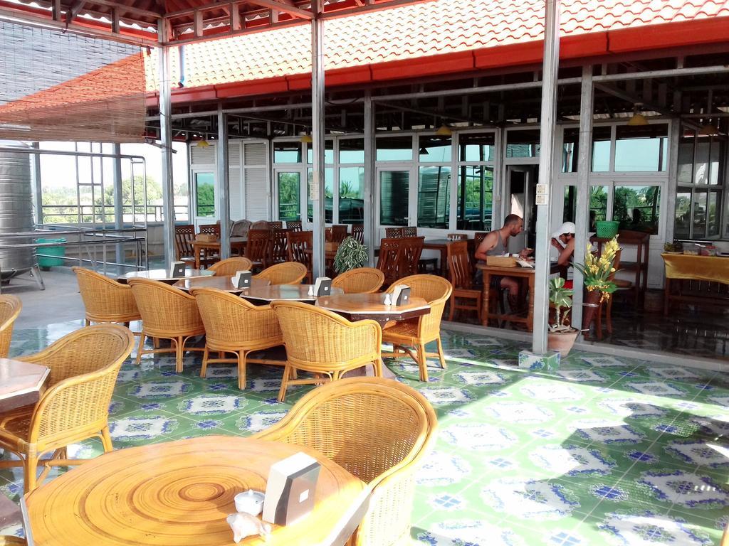 Golden Dream Hotel Mandalay Bagian luar foto