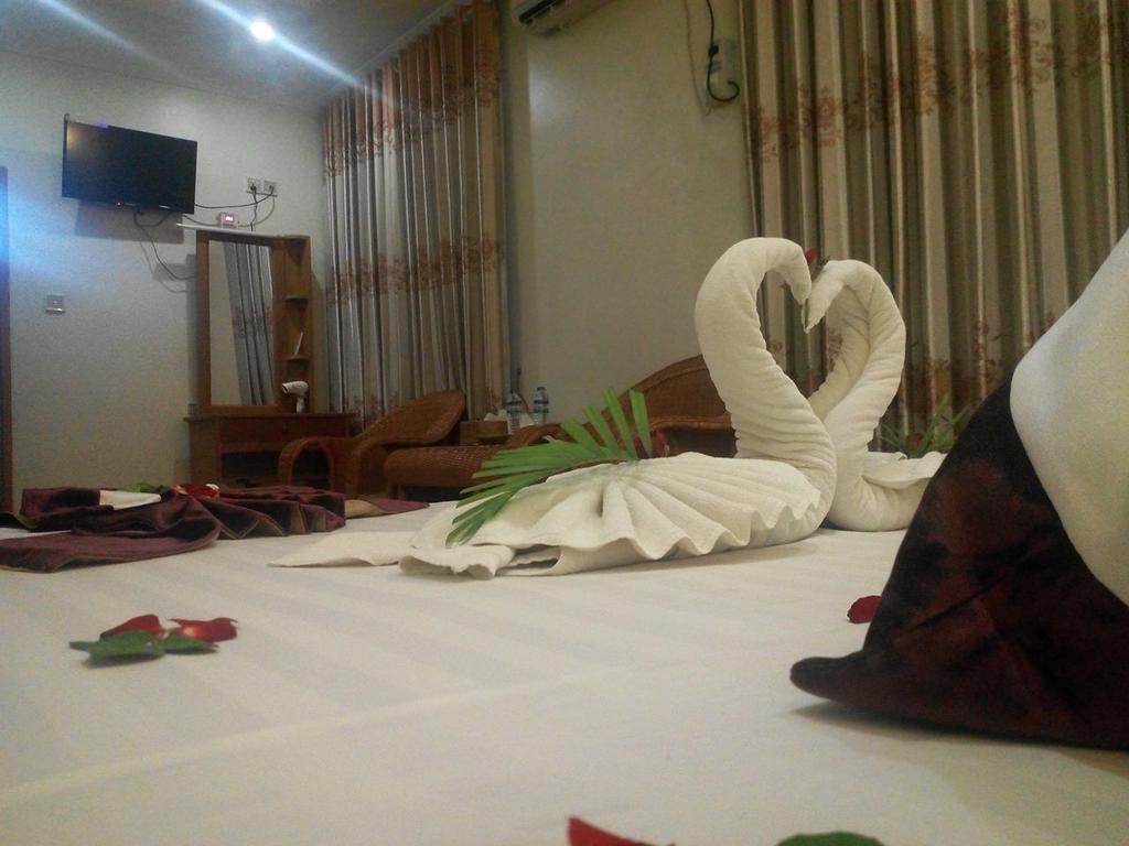 Golden Dream Hotel Mandalay Bagian luar foto